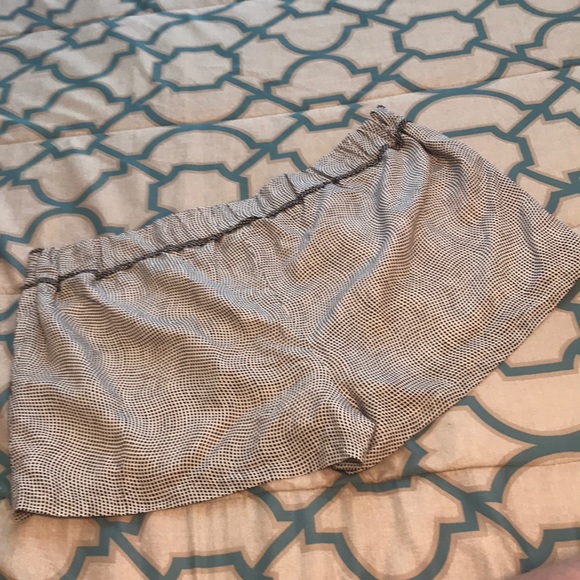 Flowing shorts - Picture 3 of 3